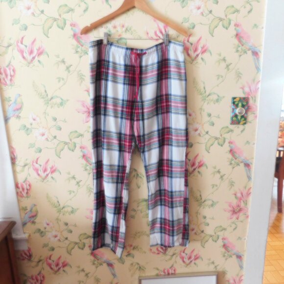 🦔🐾 Varsity Plaid Drawstring Lounge Pants🦔🐾 - Picture 7 of 11